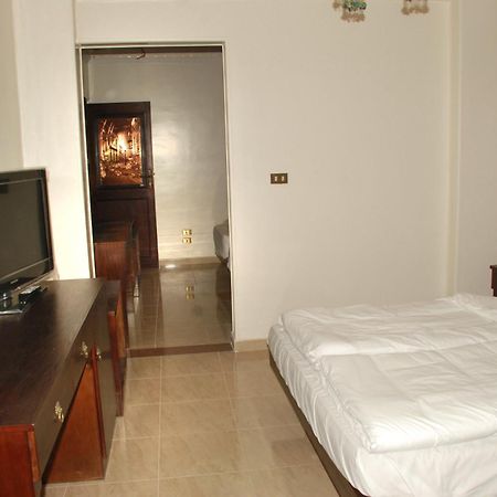 Philae Hotel Aswan Exterior photo