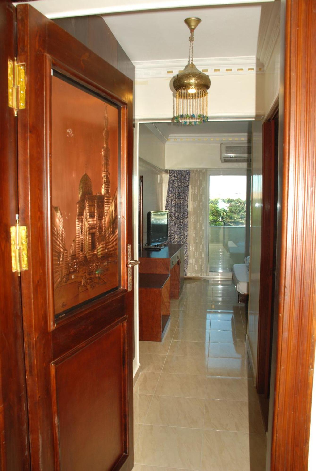 Philae Hotel Aswan Exterior photo